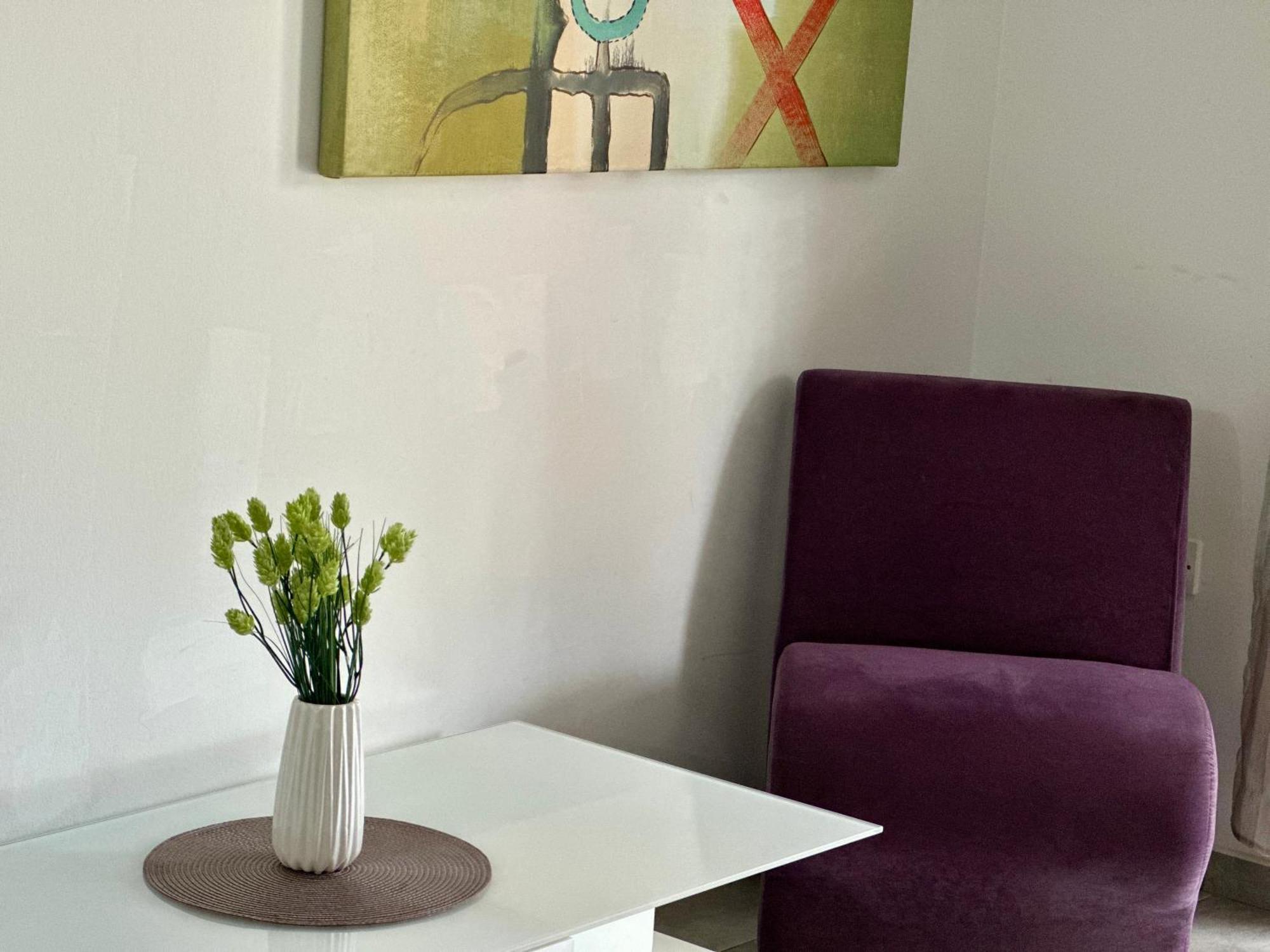 Beautiful Apartment Near The Sea And A Large Private Garden Paphos ภายนอก รูปภาพ